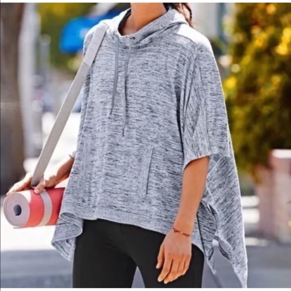 Athleta Sweaters - Athleta Blissful poncho